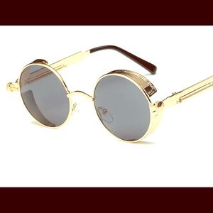 Spring/ summer time sun glasses.